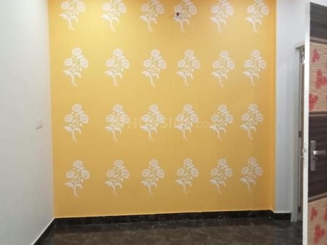 1 BHK Independent Builder Floor in Burari for rent New Delhi. The reference number is 19479968