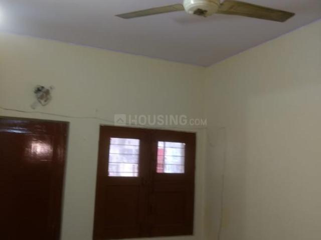 1 BHK Independent Builder Floor in Beta I for rent Greater Noida. The reference number is 20881288