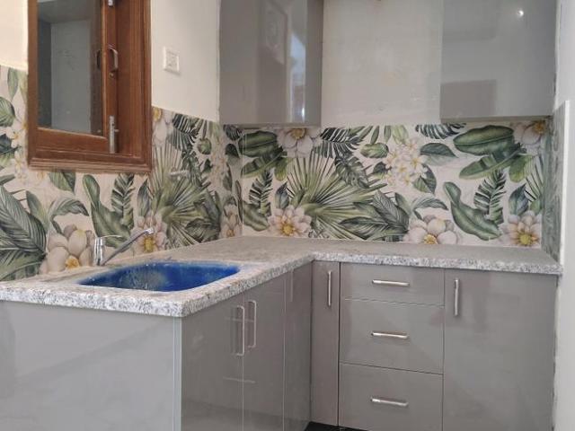 1 BHK Independent Builder Floor in Chhattarpur for rent New Delhi. The reference number is 20760223