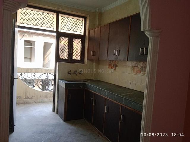 1 BHK Independent Builder Floor in Dwarka Mor for rent New Delhi. The reference number is 12549921