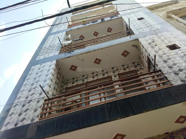 1 BHK Independent Builder Floor in Dwarka Mor for rent New Delhi. The reference number is 21158930
