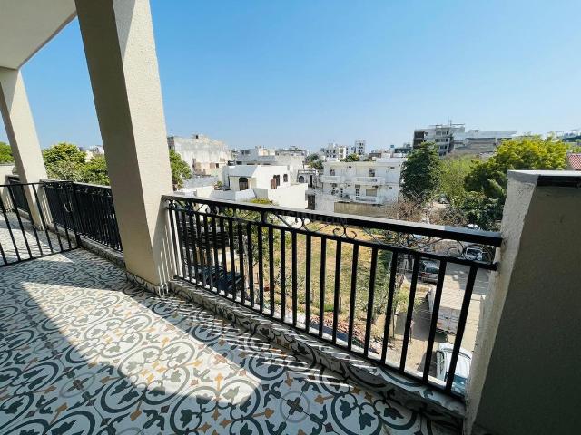 1 BHK Independent Builder Floor in DLF Phase 3 for rent Gurgaon. The reference number is 20858495