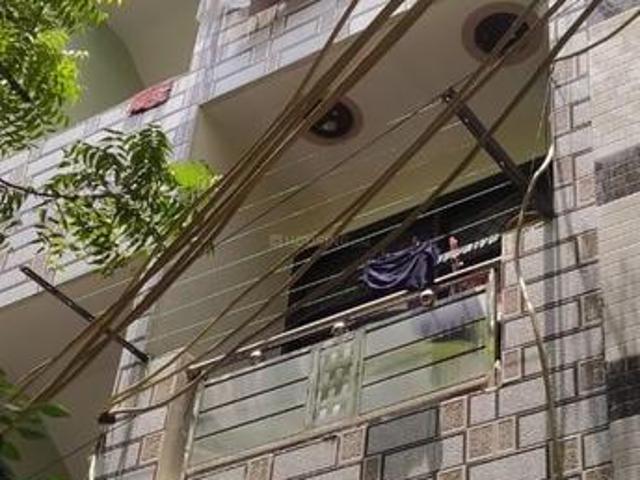 1 BHK Independent Builder Floor in Geeta Colony for resale New Delhi. The reference number is 8889977