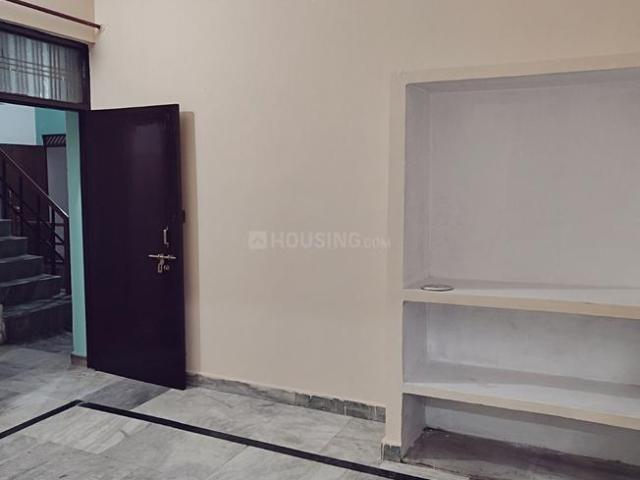 1 BHK Independent Builder Floor in Gomti Nagar for rent Lucknow. The reference number is 21359973
