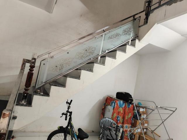 1 BHK Independent Builder Floor in Govardhan for rent Mathura. The reference number is 20482048