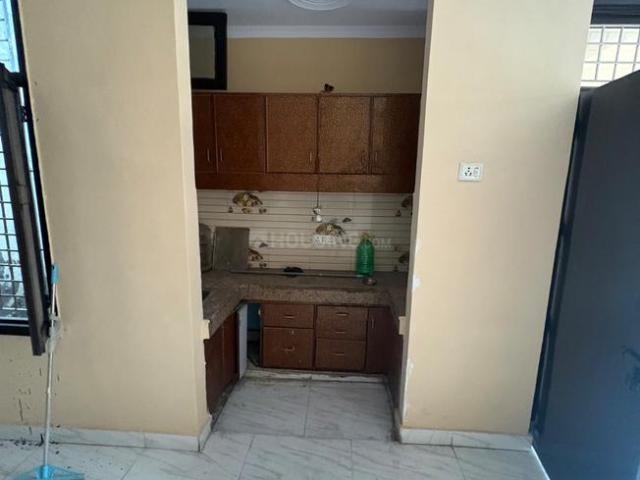 1 BHK Independent Builder Floor in Govindpuram for rent Ghaziabad. The reference number is 20904115