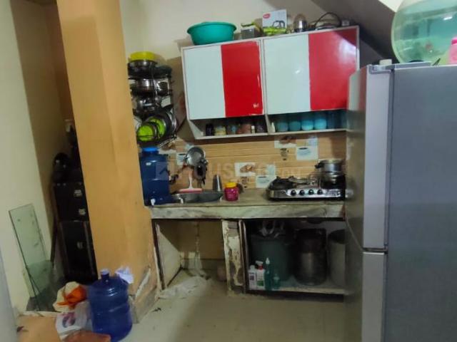 1 BHK Independent Builder Floor in Govindpuram for resale Ghaziabad. The reference number is 9530432
