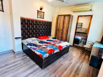 1 BHK Independent Builder Floor in Hauz Khas for rent New Delhi. The reference number is 17268514