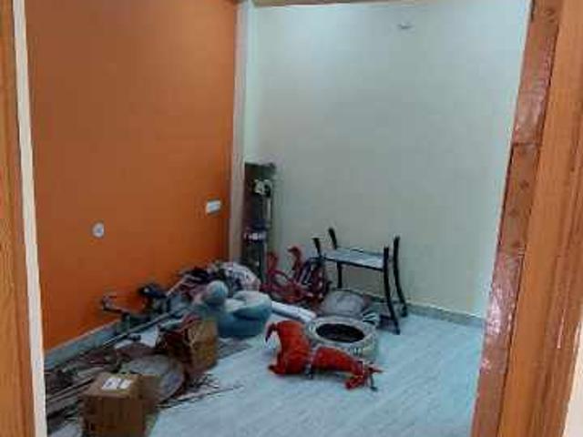 1 BHK Independent Builder Floor in Indira Nagar for rent Lucknow. The reference number is 10298682