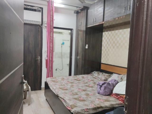 1 BHK Independent Builder Floor in Indirapuram for rent Ghaziabad. The reference number is 19939707