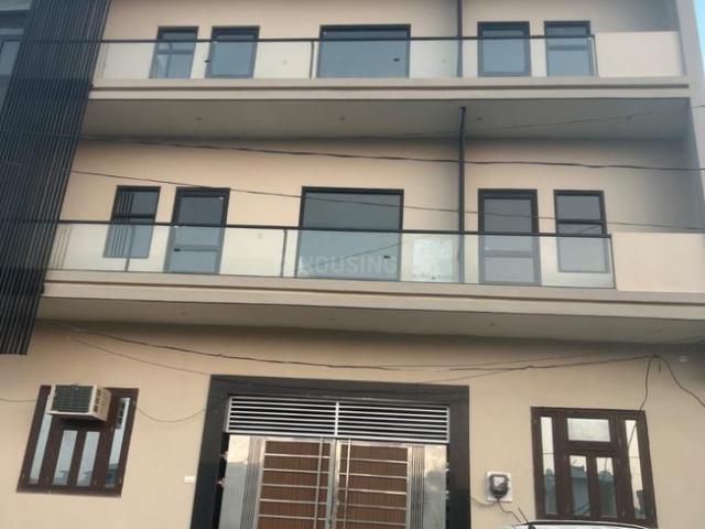 1 BHK Independent Builder Floor in Jagrati Vihar for rent Meerut. The reference number is 20705912