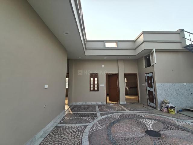 1 BHK Independent Builder Floor in Jagrati Vihar for rent Meerut. The reference number is 21238380
