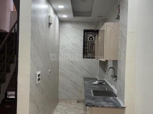 1 BHK Independent Builder Floor in Janakpuri for rent New Delhi. The reference number is 20629491