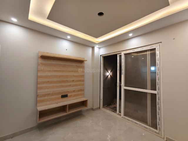 1 BHK Independent Builder Floor in Janakpuri for rent New Delhi. The reference number is 20646925