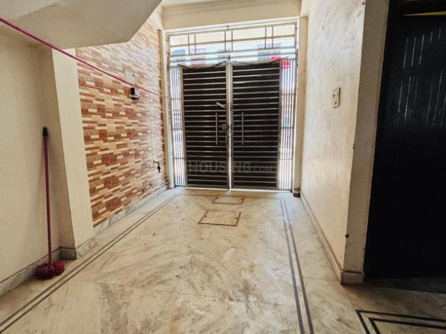 1 BHK Independent Builder Floor in Jarauli for rent Kanpur. The reference number is 20417740
