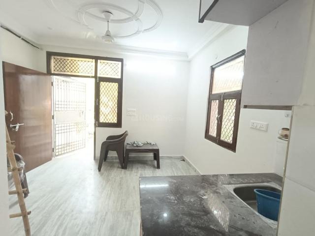 1 BHK Independent Builder Floor in Jhilmil Colony for rent New Delhi. The reference number is 20641479