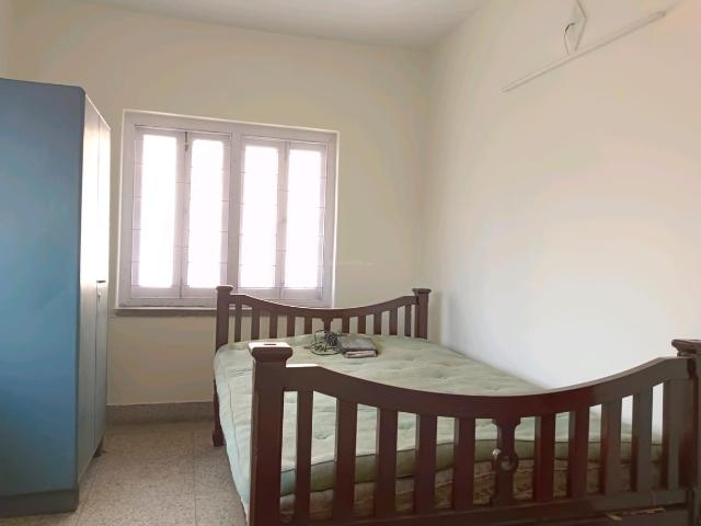 1 BHK Independent Builder Floor in Kalighat for rent Kolkata. The reference number is 19279632