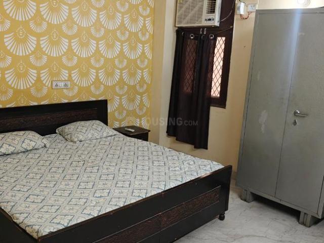 1 BHK Independent Builder Floor in Kalkaji for rent New Delhi. The reference number is 20735659