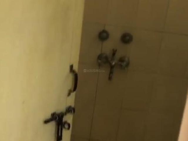 1 BHK Independent Builder Floor in Kalkaji for rent New Delhi. The reference number is 9528353