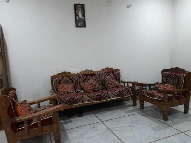 1 BHK Independent Builder Floor in Karol Bagh for rent New Delhi. The reference number is 20919339
