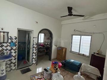 1 BHK Independent Builder Floor in Keshtopur for rent Kolkata. The reference number is 20542263