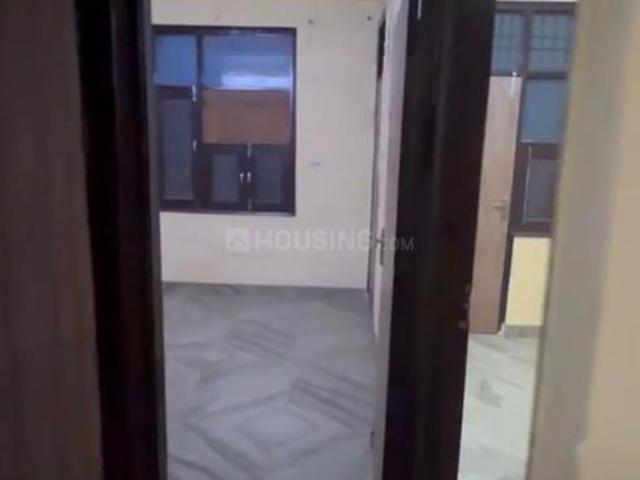 1 BHK Independent Builder Floor in Krishna Nagar for rent New Delhi. The reference number is 21027816