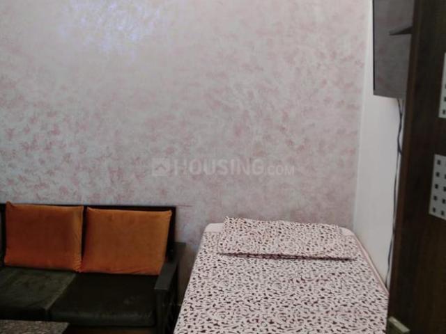 1 BHK Independent Builder Floor in Lajpat Nagar for rent New Delhi. The reference number is 16782396
