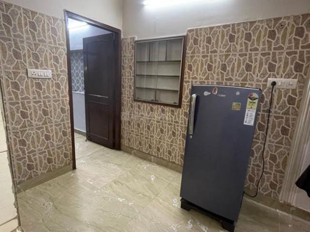 1 BHK Independent Builder Floor in Lajpat Nagar for rent New Delhi. The reference number is 17982312