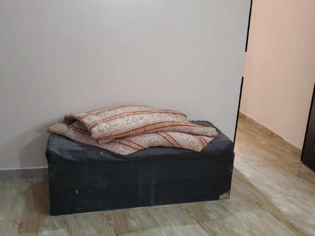 1 BHK Independent Builder Floor in Lajpat Nagar for rent New Delhi. The reference number is 19579483