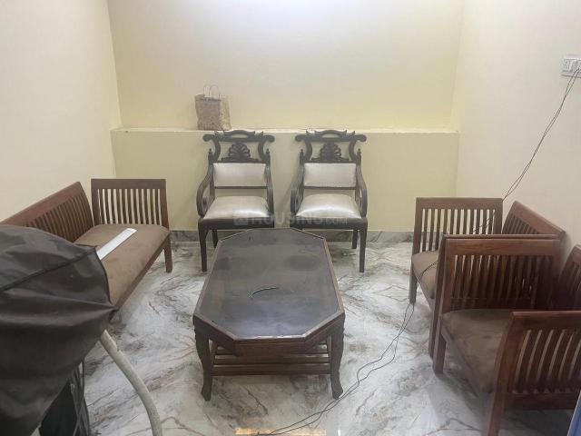 1 BHK Independent Builder Floor in Lajpat Nagar for rent New Delhi. The reference number is 20632435