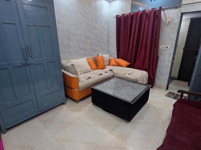 1 BHK Independent Builder Floor in Lajpat Nagar for rent New Delhi. The reference number is 20638417