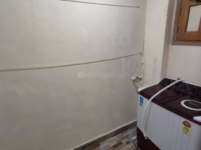 1 BHK Independent Builder Floor in Lajpat Nagar for rent New Delhi. The reference number is 20921641