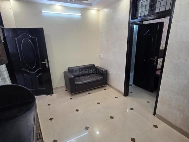 1 BHK Independent Builder Floor in Lajpat Nagar for rent New Delhi. The reference number is 20081233