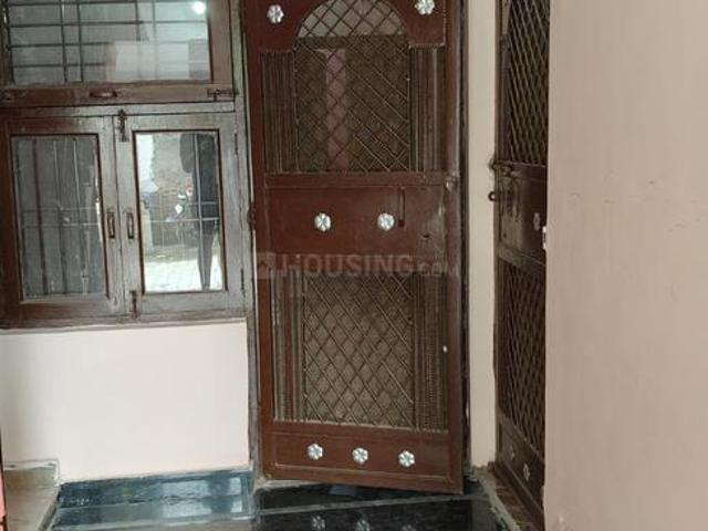 1 BHK Independent Builder Floor in Lal Kuan for rent Ghaziabad. The reference number is 20886193