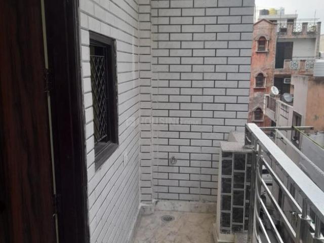 1 BHK Independent Builder Floor in Laxmi Nagar for rent New Delhi. The reference number is 19285353