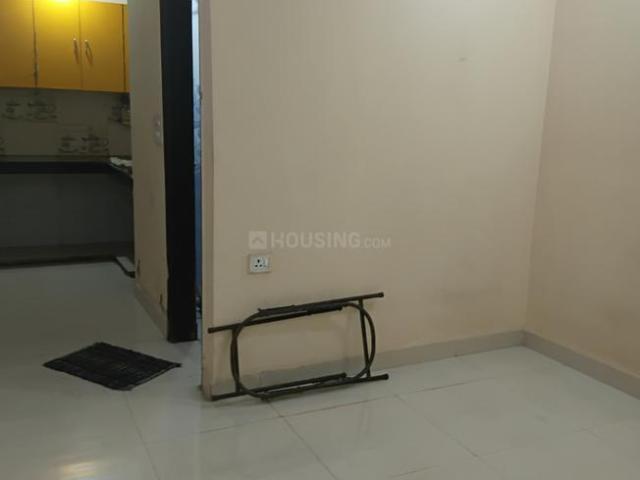 1 BHK Independent Builder Floor in Laxmi Nagar for rent New Delhi. The reference number is 19639306