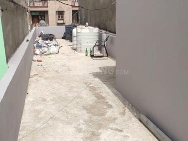 1 BHK Independent Builder Floor in Laxmi Nagar for resale New Delhi. The reference number is 12383238