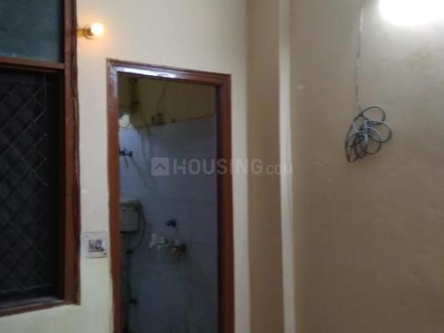 1 BHK Independent Builder Floor in Laxmi Nagar for resale New Delhi. The reference number is 6907238