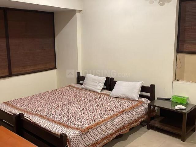 1 BHK Independent Builder Floor in Punjabi Bagh for rent New Delhi. The reference number is 8493165