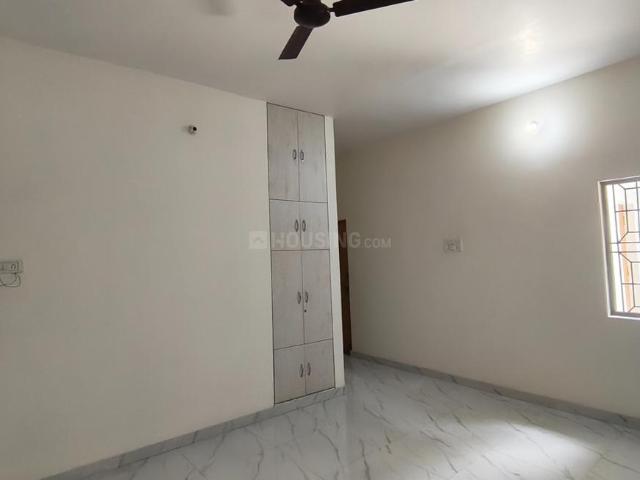 1 BHK Independent Builder Floor in Pandeypur for rent Varanasi. The reference number is 21000169