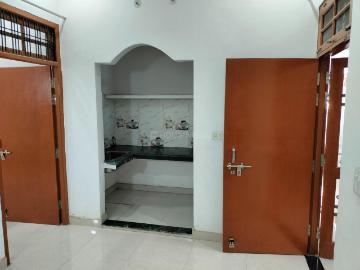 1 BHK Independent Builder Floor in Para for rent Lucknow. The reference number is 12332079