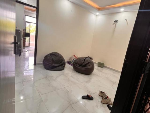 1 BHK Independent Builder Floor in Patel Nagar for rent New Delhi. The reference number is 11546363