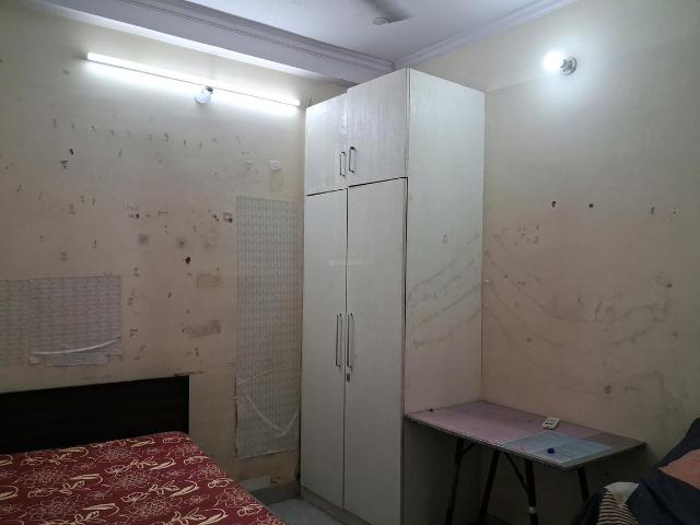 1 BHK Independent Builder Floor in Patel Nagar for rent New Delhi. The reference number is 18673142