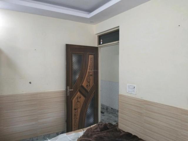 1 BHK Independent Builder Floor in Patel Nagar for rent New Delhi. The reference number is 19409370