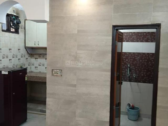 1 BHK Independent Builder Floor in Patel Nagar for rent New Delhi. The reference number is 19936054