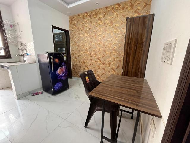 1 BHK Independent Builder Floor in Patel Nagar for rent New Delhi. The reference number is 20485323