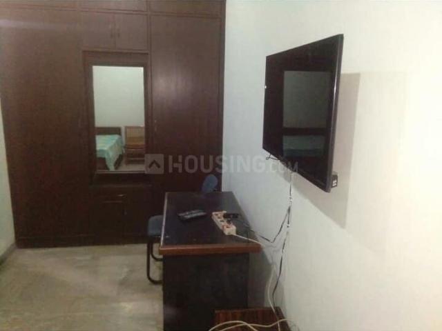 1 BHK Independent Builder Floor in Patel Nagar for rent New Delhi. The reference number is 20600394