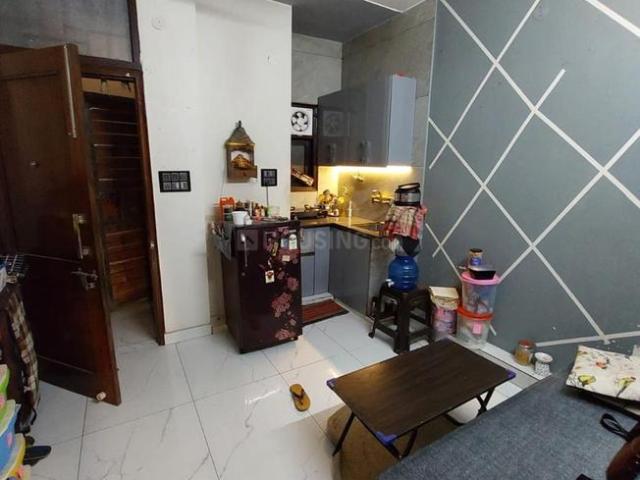 1 BHK Independent Builder Floor in Patel Nagar for rent New Delhi. The reference number is 20710927