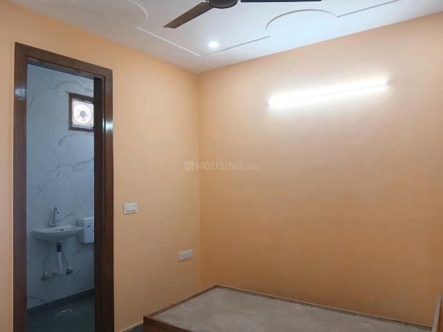 1 BHK Independent Builder Floor in Patel Nagar for rent New Delhi. The reference number is 20920395