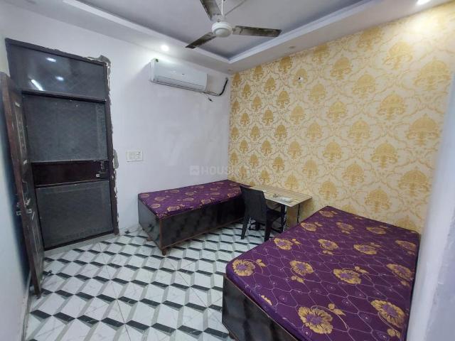 1 BHK Independent Builder Floor in Patel Nagar for rent New Delhi. The reference number is 21072569